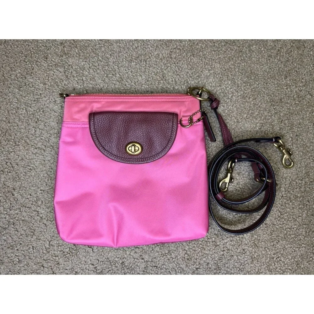 COACH Cargo Crossbody Bag Colorblock Nylon Pink Burgundy Style No 945